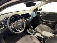 Kia Ceed 1.0 T-GDi DynamicPlusLine | Stoel/Stuurverwarming | Half Leder | Keyless Entry | Navigatie | Apple/Android Carplay |