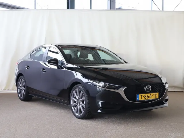 Mazda 3 2.0 e-SA-G Exclusive-line | Head-Up display | Camera