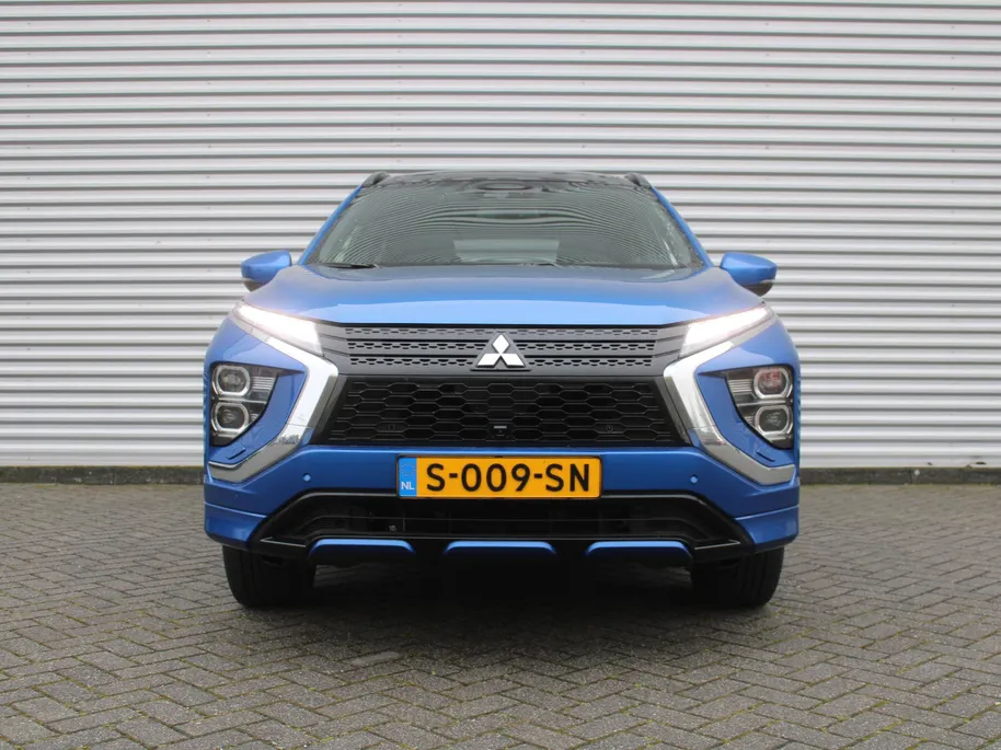 Mitsubishi Eclipse Cross 2.4 PHEV Instyle | BTW Auto | Stuur-/stoelverwarming | Leder | HUD | LED | Schuifdak | Dodehoek detectie | Clima | Cruise adapt. | 18' LM |