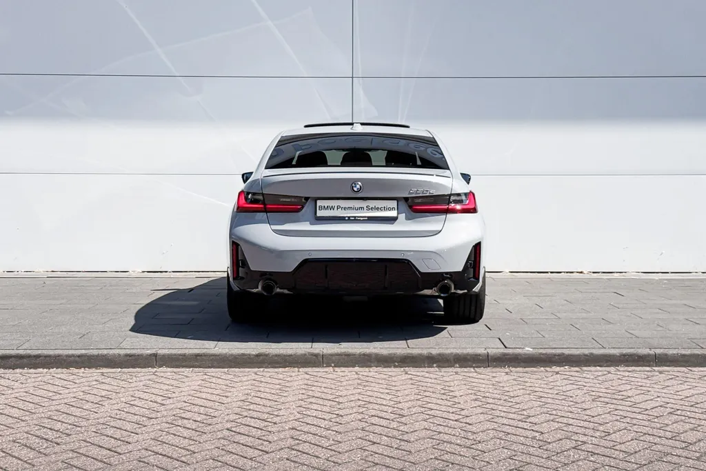 BMW 3 Serie Sedan 330e