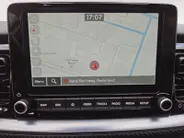 Kia Stonic 1.0 T-GDi MHEV GT-PlusLine | Hoge zit | Apple CarPlay Android Auto | Trekhaak | Stoel & stuurverwarming | Fietsendrager inclusief |
