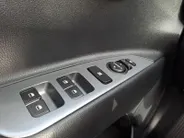 Kia Stonic 1.0 T-GDi MHEV GT-PlusLine 1e Eigenaar | Meest luxe uitvoering | Schuif-/kanteldak | Metallic lak | Cruise Control | camera | Carplay | Fabrieksgarantie | NAP