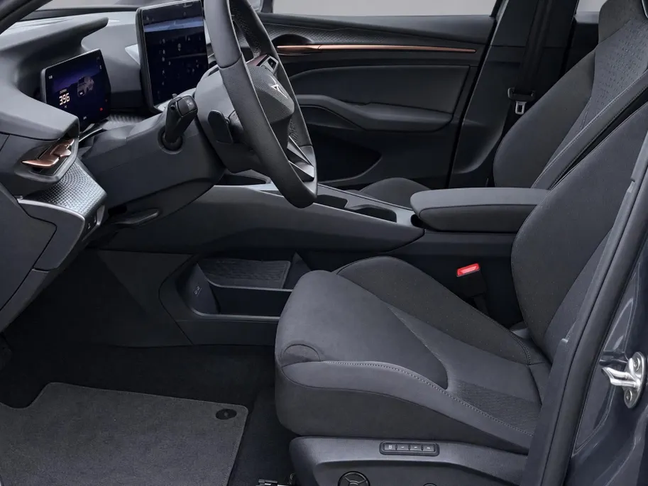 CUPRA Raval Business First Edition 56 kWh 211 PK l Elektrische stoelen l Stoel & stuurverwarming l Levering eind december