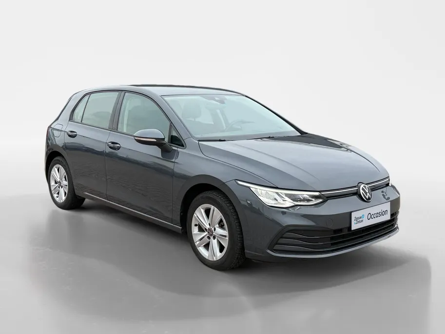 Volkswagen Golf 1.0 eTSI Life Business | CARPLAY | STOELVERWARMING | PARKEERSENSOREN | LICHTMETALEN VELGEN |