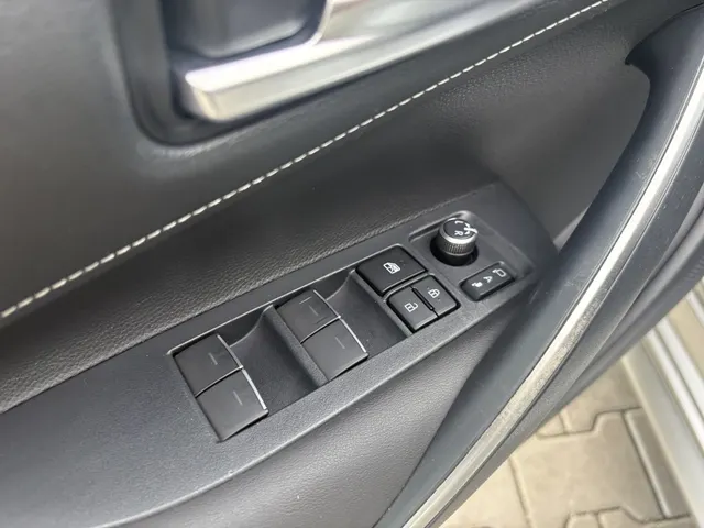 Toyota Corolla Touring Sports 2.0 Hybrid Style | Head Up | Parkeersensoren V+A