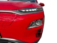 Hyundai Kona EV Fashion 64 kWh 204PK | Warmtepomp | SOH 100 % | Navigatie | Apple Carplay & Android Auto | Adaptive cruise control | Climate control | Head-up display | Parkeersensoren achter | Trekhaak |