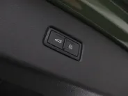 Audi Q5 Sportback 50 TFSIe 299pk S edition Competition · Camera · Inklap. Trekhaak · Matrix LED · Dodehoeksensor · Stuur- & Stoelverwarming · Elektrische stoelverstelling · Apple/Android Car Play · Garantie t/m 24-06-2030 of 100.000km