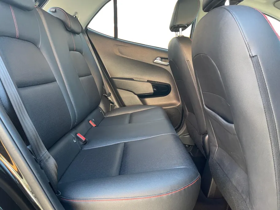 Kia Picanto 1.0 DPi GT-Line | Navigatie| Climate Controle| Lichtmetalen velgen| Camera| Parkeersensoren| Metalliclak