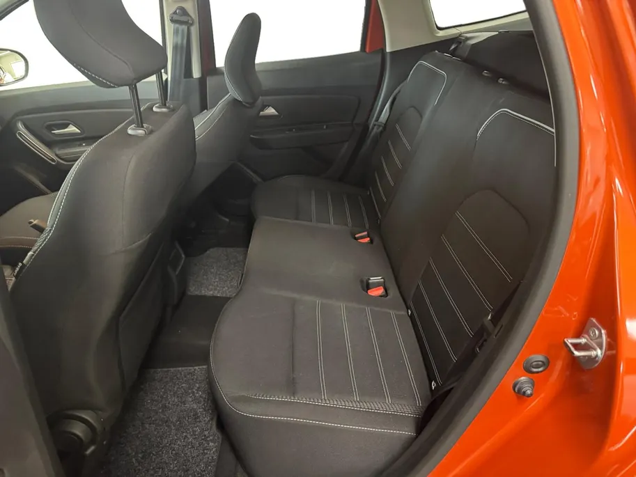Dacia Duster 1.3 TCe 150 4x4 Journey Uniek | 4x4 | Navigatie | Camera | CarPlay/Android Auto | Climate Control | Keyless | Trekgewicht 1.500 kg