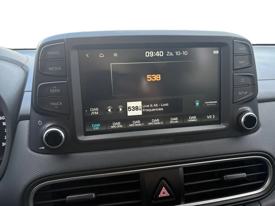 Hyundai Kona 1.0T Premium |voorstoelen/Stuurwiel verwarmd|Allweatherbanden| Apple Carplay/Android Auto| 12maanden Bovag garantie|
