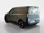 Ford E-Transit Courier Limited 46 kWh 136pk | 0,99% rente | Nieuw te bestellen