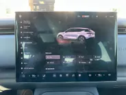 Voyah Courage Business Edition 80 kWh Full Option | Direct Leverbaar | Head Up Display | Stoel koeling,-verwarming & massage | Memorystoelen | 360 Camera | Level 3 Autonoom rijden | Schuif- & Kanteldak | Draadloze Telefoonlader | Elektrische Achterklep |