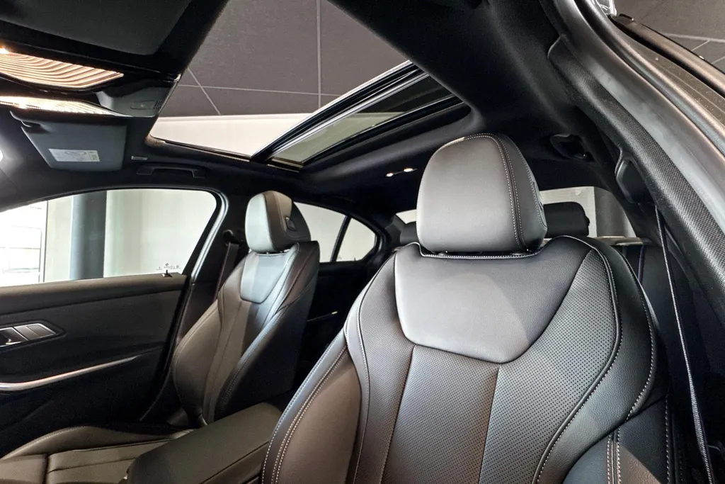 BMW 3 Serie Sedan 330e M Sport Edition