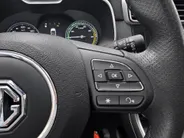 MG ZS EV MG Luxury 45 kWh SOH 91% | Navigatie | Schuifkanteldak | ACC | Leder interieur | Stoelverwarming |