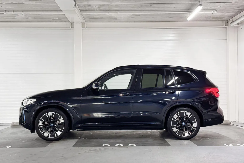 BMW iX3 High Executive