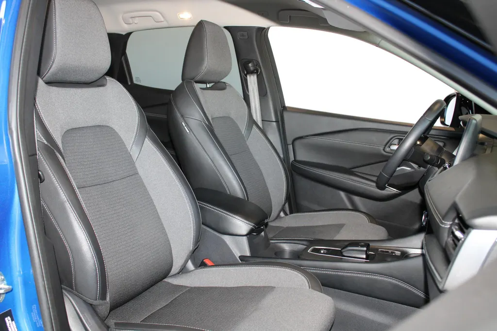 Nissan QASHQAI 1.5 e-Power Business Design | Navigatie| camera 360vieuw| Apple Carplay & Android auto | Pdc voor en achter | Two-tone lak | LM wielen | Pro-pilot | Climate controle | Inklapbare buitenspiegels | I-key |