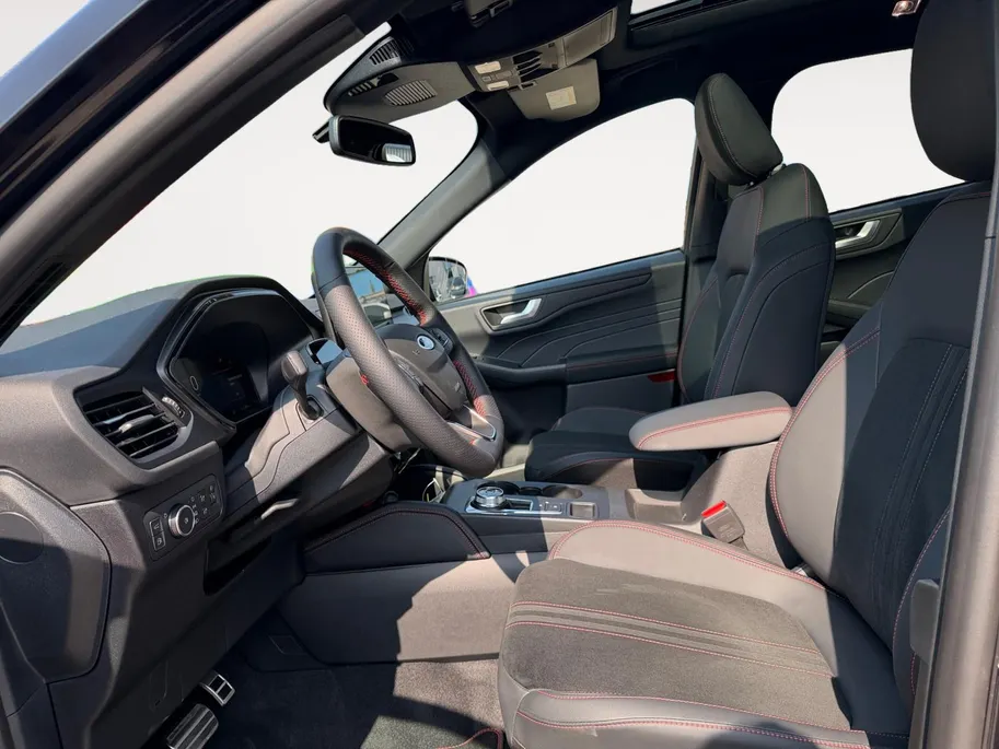 Ford Kuga 2.5 PHEV ST-Line X | Dealer Onderhouden | Garantie tot 24-06-2028 | Trekhaak | 2100KG Trekgewicht | Pano Dak | 360 Graden Camera | Adapt. Cruise Control | BLISS | Winter Pakket | B&O Audio | Elektrische Achterklep