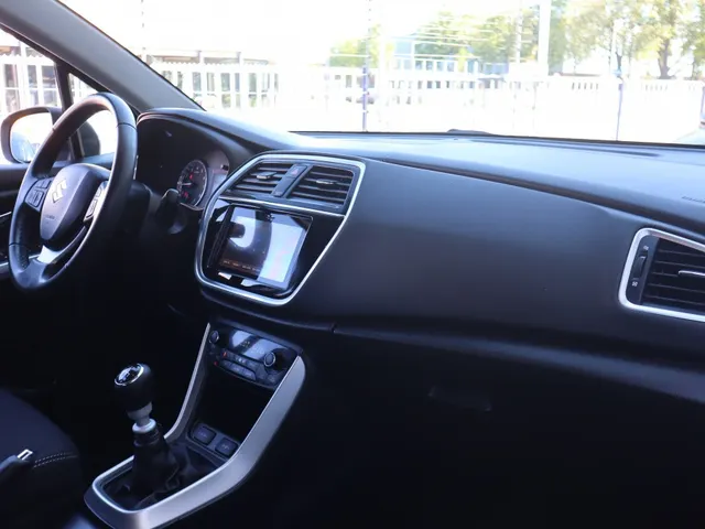 Suzuki S-Cross 1.4 BoosterJet Select Hybrid Trekhaak | AllSeasons | Adapt. Crui