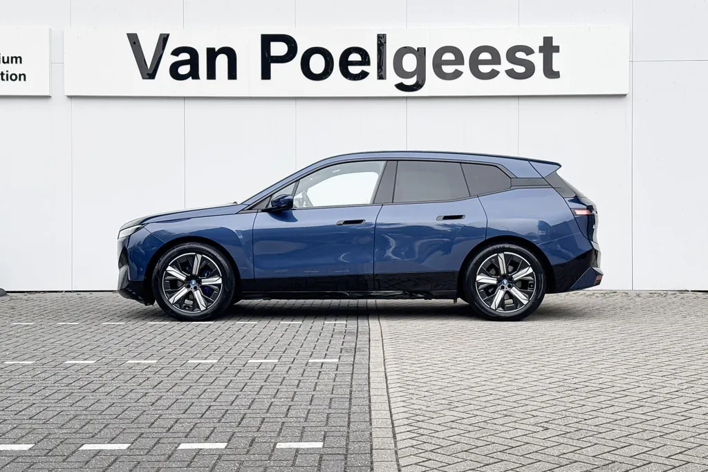 BMW iX xDrive40