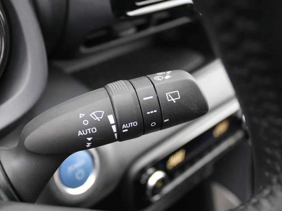 Mazda 2 Hybrid 1.5 Agile | Comfort pakket | 15' LM | Stoelverwarming | Apple Carplay / Android Auto |