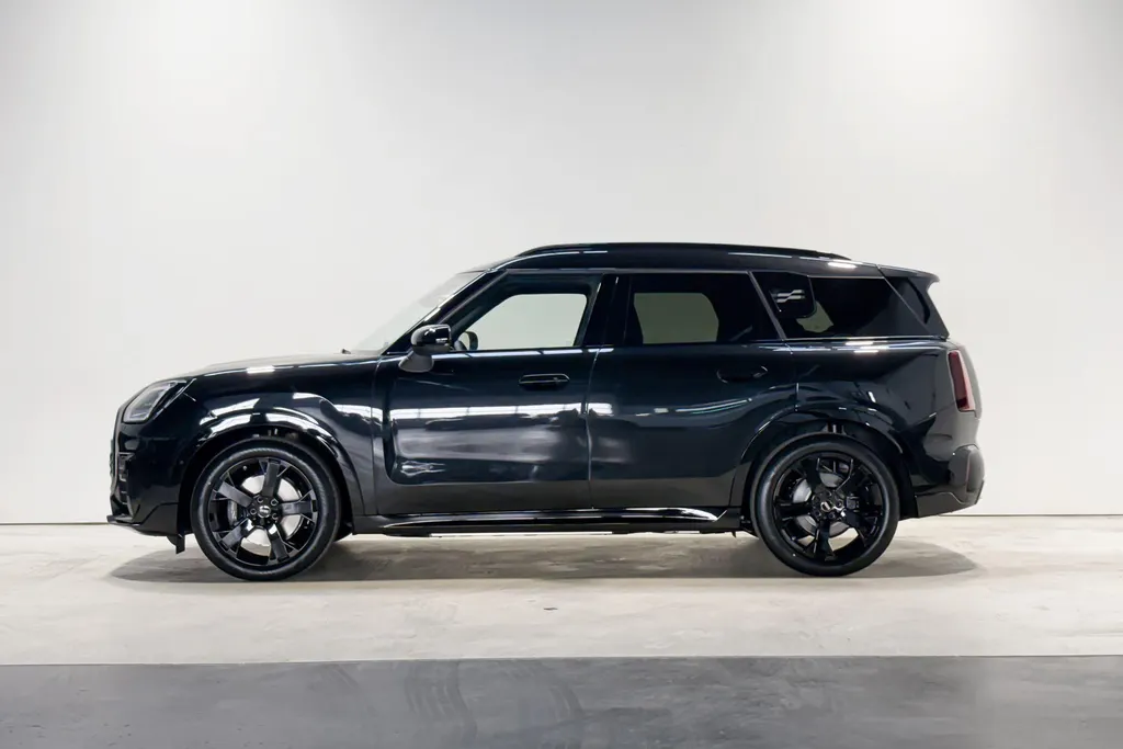 MINI Countryman Electric E John Cooper Works XL 66.5 kWh