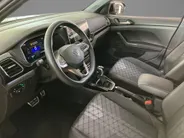 Volkswagen T-Cross 1.0TSI/116PK R-Line DSG · Trekhaak · Navigatie · Camera + Parkeersensoren · Apple/Android Car Play · Stoelverwarming · Garantie t/m 27-07-2030 of 100.000km