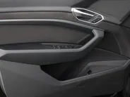 Audi e-tron e-tron 50 Quattro 313pk Launch Edition 71 kWh · SOH 94,9% · Camera · Luchtvering · Afneembare Trekhaak · Stoelverwarming · Elek. Achterklep ·