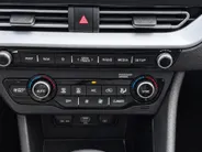 Kia Niro 1.6 GDi Hybrid DynamicLine Dealer onderhouden | Navigatie | ACC | Climate control | Superzuinig | HEV |
