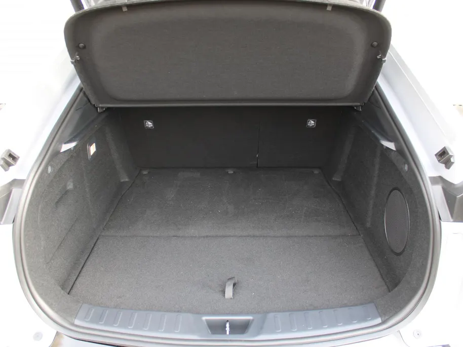 Mazda 6 6e Takumi Long Range 80 kWh | Stuur-/stoelverwarming + ventilatie | 360 camera | Pano dak | Zwart leer | 19' LM | HUD | LED | Elek. stoelverst. |