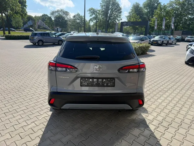 Toyota Corolla Cross Hybrid 140 Dynamic | Parkeersensoren V+A | All Seasons