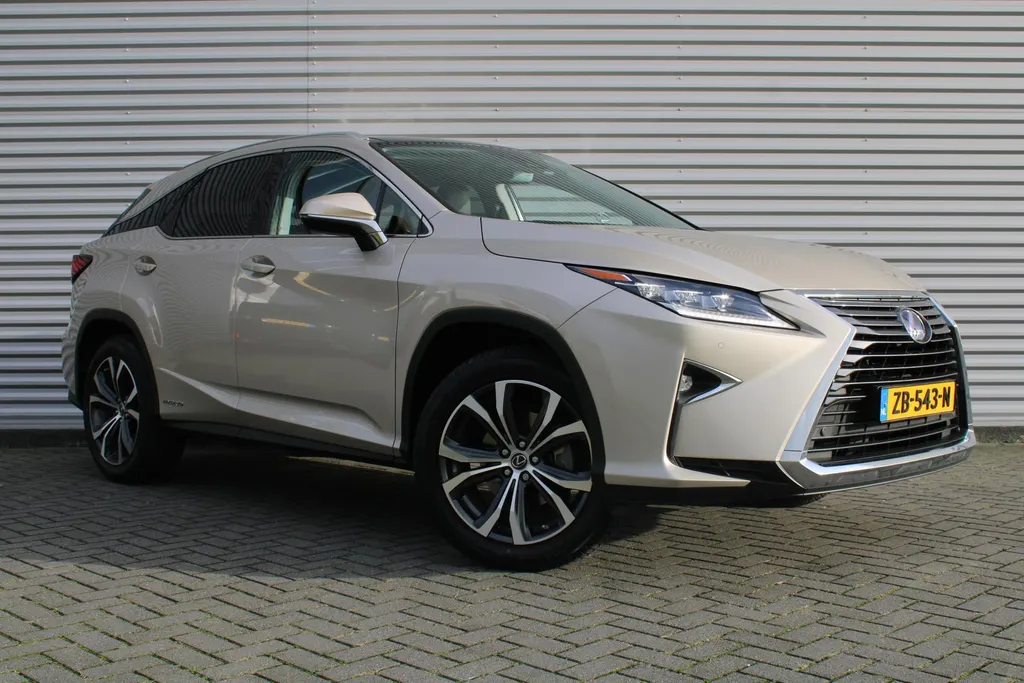 Lexus RX 450h 4WD Luxury Line | 20' LM | Navi | Camera | Leer | Schuif/kantel dak | Cruise adapt. | PDC | Stoelverwarming/ventilatie | HUD | Elek. stoelverstelling |