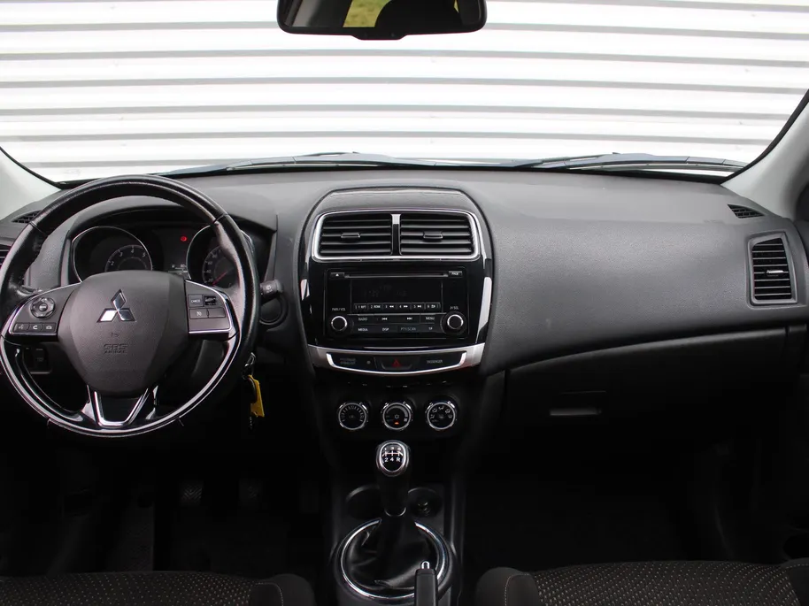 Mitsubishi ASX 1.6 Cleartec Invite+ | 18' LM | Clima | Cruise | Licht-/regensensor |