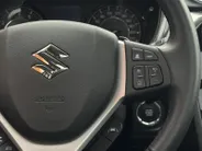 Suzuki Vitara 1.5 Hybrid Style 116PK AUTOMAAT | Parkeer sensoren| Metallic lak| 4 seizoen banden| Camera| Schuif en kanteldak| Navigatie| Stoel verwarming| Adaptieve cruise control