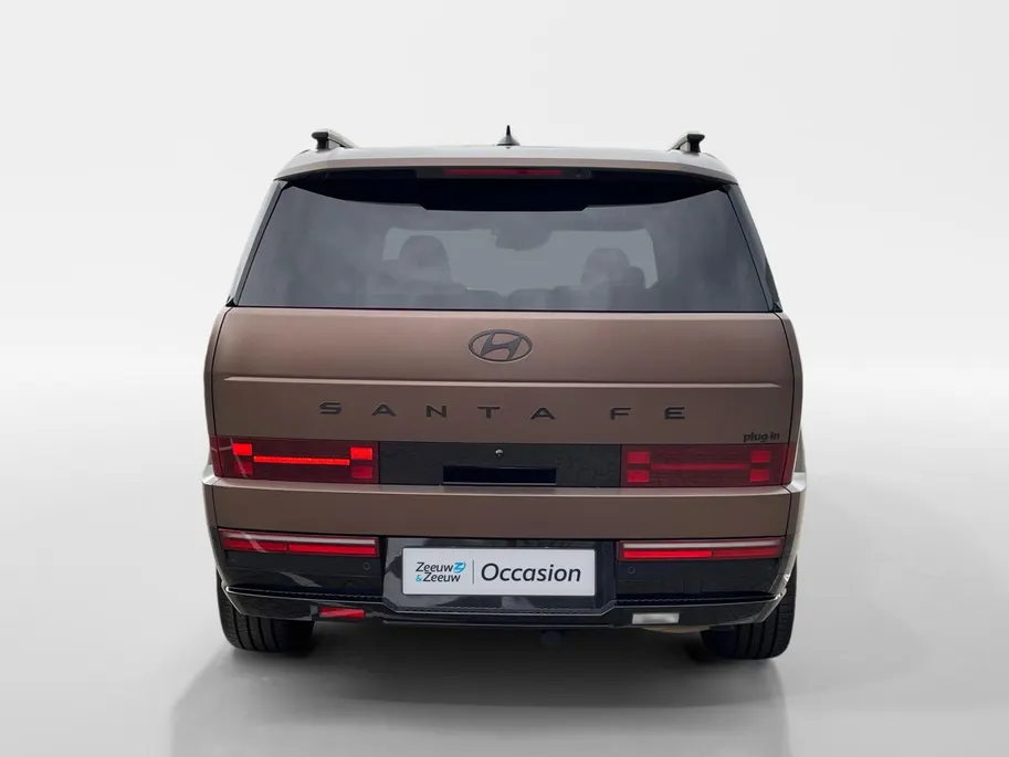 Hyundai Santa Fe 1.6 T-GDI PHEV Black Line 4WD 6p | Trekhaak | Leder | Stoelverwarming + koeling | 360 Camera