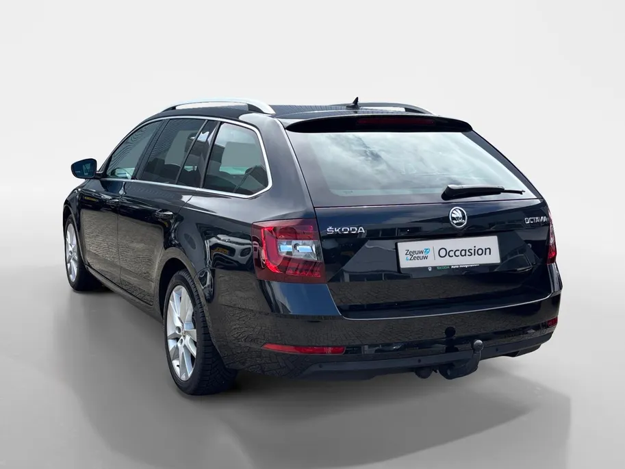 Škoda Octavia Combi 1.0 TSI Greentech Business Edition Plus | Weinig kilometers! | Afneembare Trekhaak | Achteruitrijcamera | Apple Carplay/Android Auto | Climate Control | 12 maanden garantie! |