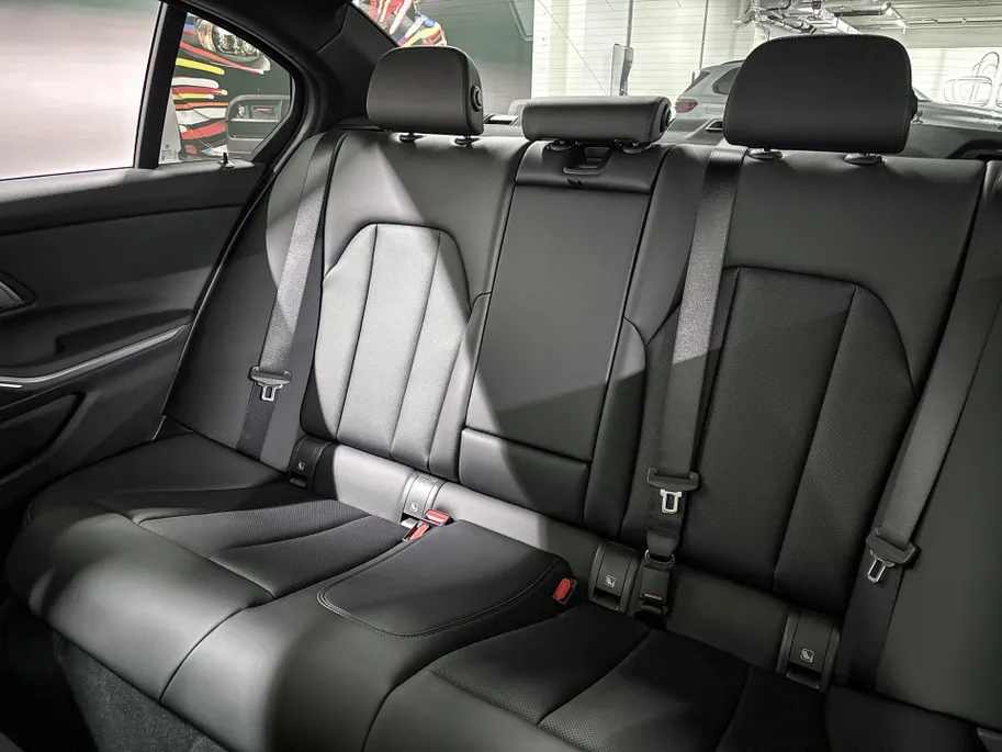 BMW 3 Serie Sedan 318i