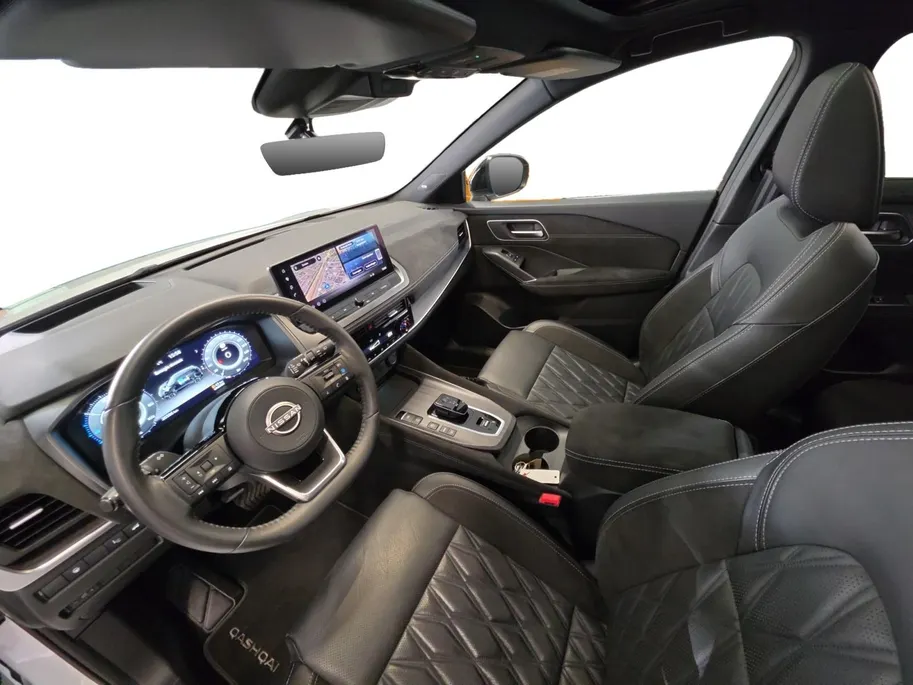 Nissan QASHQAI 1.5 e-Power Tekna Plus | Full option | Two-tone | Elektrische stoelen & achterklep | Head-up display | Massage stoelen