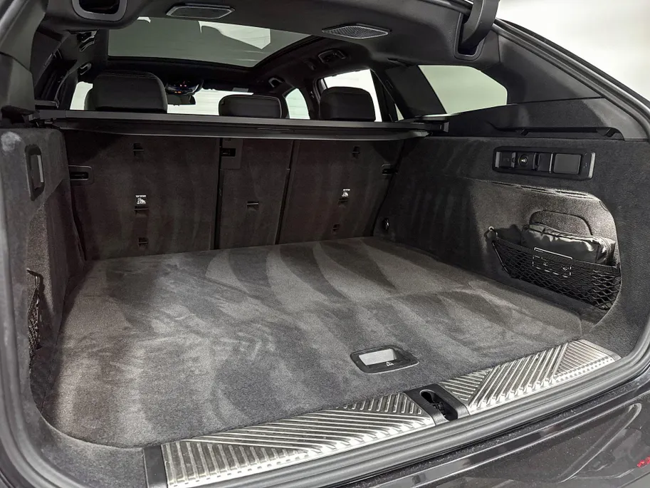 BMW 5 Serie Touring 550e xDrive