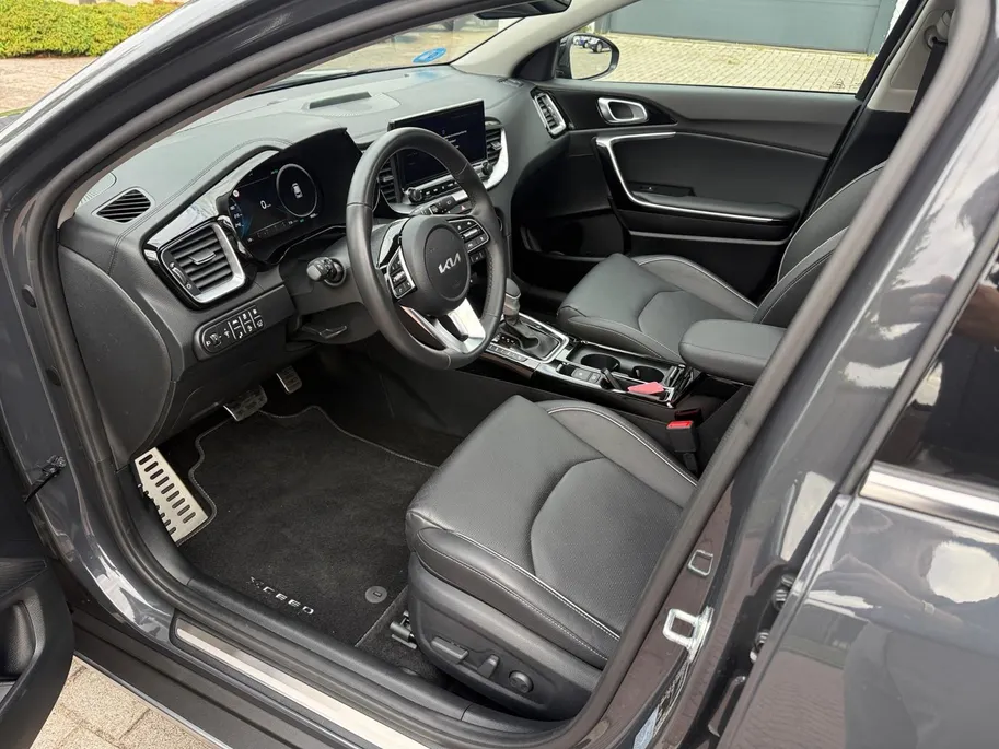 Kia XCeed 1.6 GDi PHEV ExecutiveLine Full options | Schuifdak | Stoelverwarming + verkoeling | Memory seats | ACC |