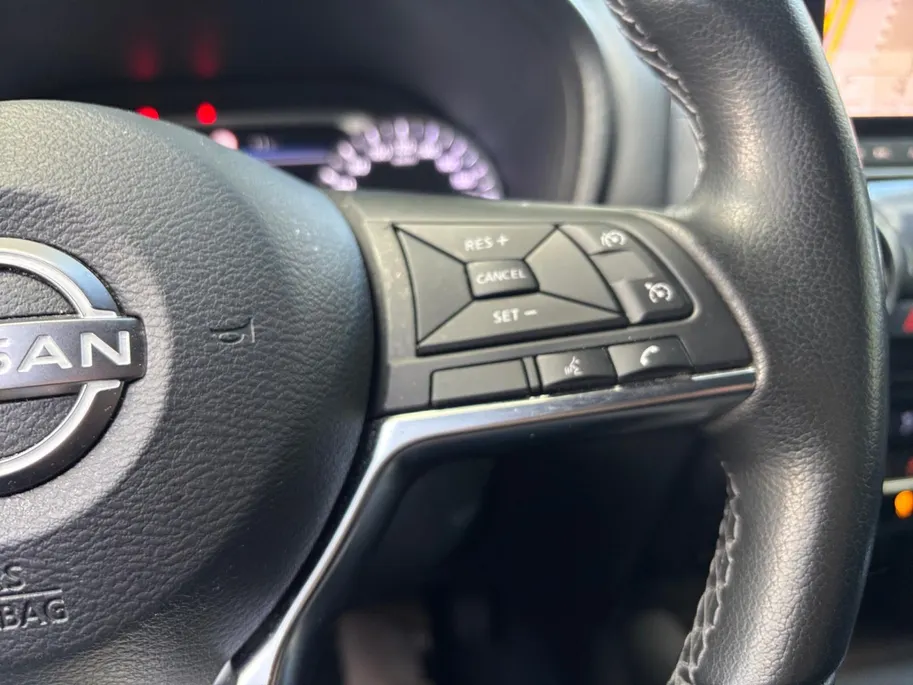 Nissan Juke 1.0 DIG-T N-Connecta | NL auto | Lane assist | Adaptive cruise control | Achteruitrijcamera | Parkeersensoren voor en achter