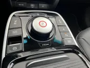 Kia e-Niro ExecutiveLine 64 kWh | Lederen bekleding | Elektrische stoelverstelling | JBL Audio systeem | Stoelventilatie