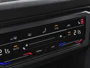 Volkswagen Tiguan 1.4TSIeHybrid 180kW/245PK R-Line Black Style · Panoramadak · Leder · 360°Camera + Parkeersensoren · Stoelverwarming · Elektr. stoelverstelling ·
