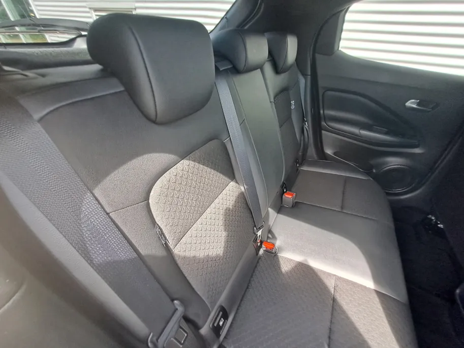 Nissan Juke 1.0 DIG-T N-Connecta | Cruise | Apple Carplay/Android Auto | Camera | DAB | Keyless entry | Keyless start