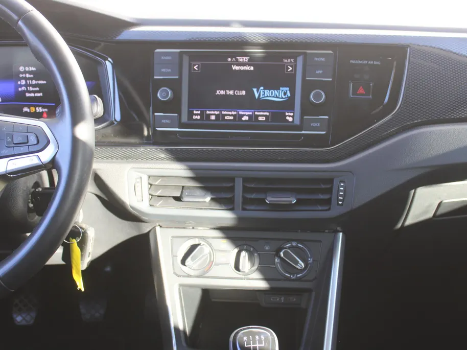 Volkswagen Taigo 1.0 TSI Life | Android Auto | Apple Carplay | All seasons | Adap. Cruise | LM Velgen | Airco |