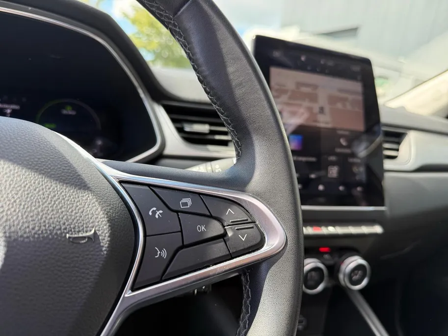 Renault Captur 1.6 E-Tech Plug-in Hybrid 160 Intens | Automaat | Schuifkanteldak| Parkeersensoren | Camera | Apple Carplay & Android Auto | Climate Control |