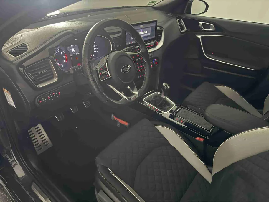 Kia Ceed 1.0 T-GDi 120pk GT-Line Business Edition