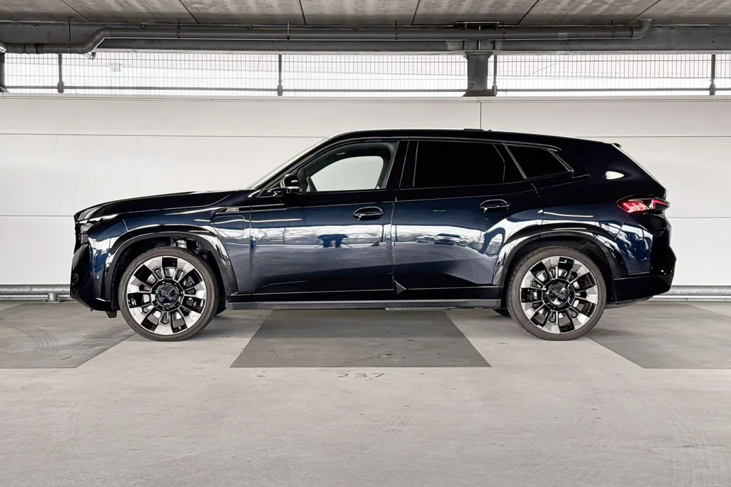 BMW XM PHEV 50e 30 kWh