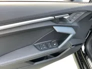 Audi A3 Sportback 35 TFSi m-Hybrid S-Tronic aut. S Edition | 3X S Line | Panodak | SONOS Sound | Camera | Stoelverwarming | Wireless Carplay | Adaptief Cruise Control | Etc.