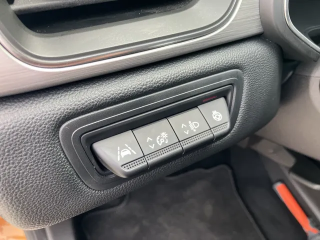 Renault Captur 1.3 TCe Intens | BOSE | 360 Camera | Automaat