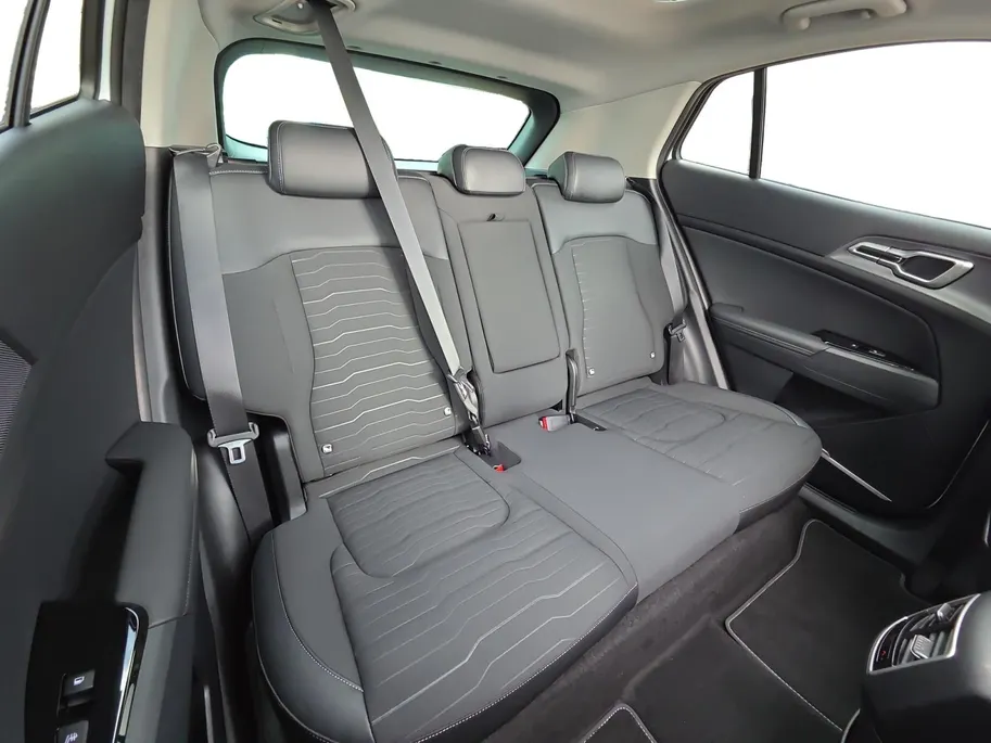 Kia Sportage 1.6 T-GDi Plug-in Hybrid AWD GT-PlusLine | Panoramadak | Cruise Control Adaptief | Stoelverwarming voor en achter | Carplay |